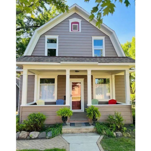 Warm, Charming and Cozy Turn of the Century Home