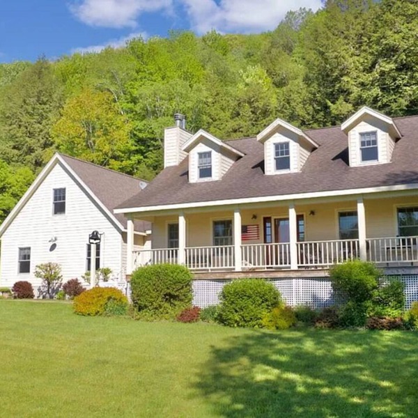 Warm & Cozy Studio Cabin — Cooperstown, NY