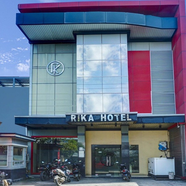 Warm Standard Double Escape Near Panakukang Mall
