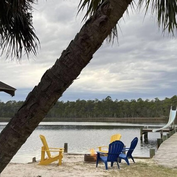 Watch Dolphins on your own Private Beach! Renovated! Boat Launch Extremely Close