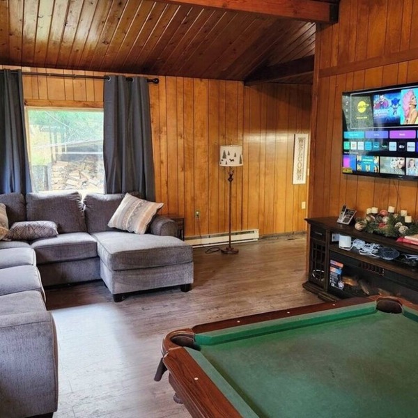 Water front Cabin Retreat ✨️ A Vacation Wonderland ✨️