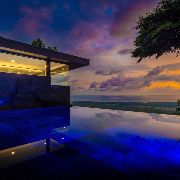 Waterfall pool-Private-Amazing views-Wildlife and views-luxury