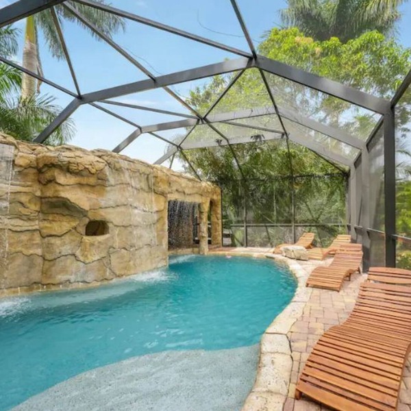 Waterfall Pool! Tiki Hut! Amazing Retreat Property