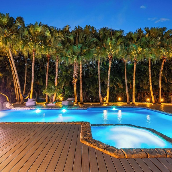 Waterfall Villa | Multi Court Watersilde Cinema