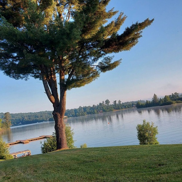 WaterFront 2 Bdrm, 2 Bath Cottage Suite with Beach, Dock, Firepit, BBQ, Deck