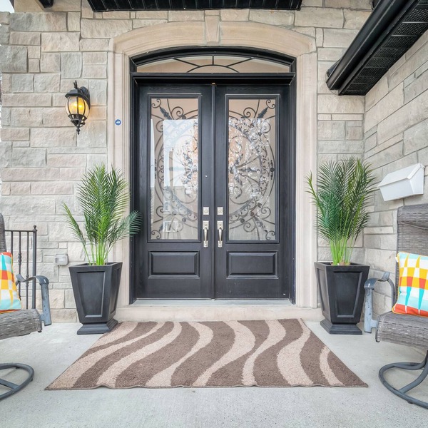 Waterfront Avenue Suites