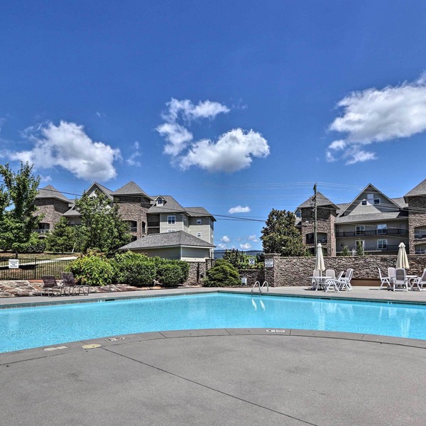 Waterfront Bean Station Condo w/Balcony & Views!