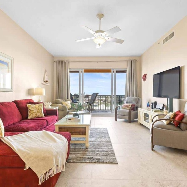 Waterfront Breeze Condo - Pool - Water views