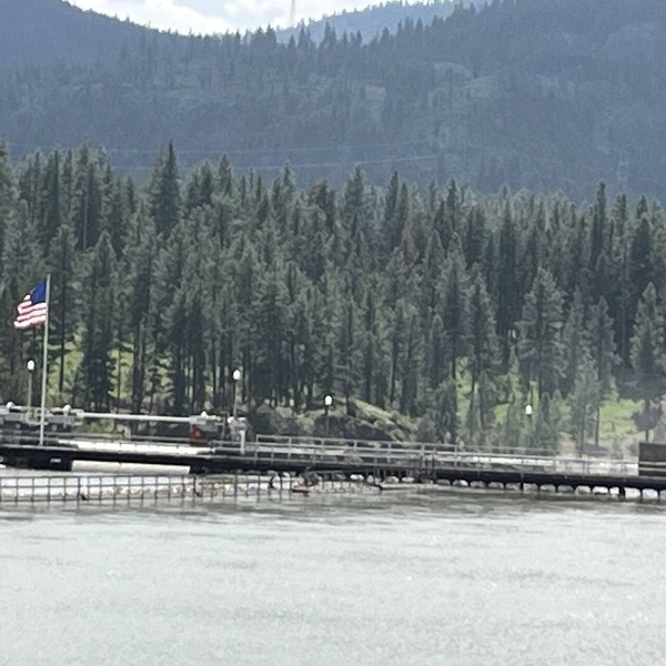 Waterfront Cabin in the center of Thompson Falls!