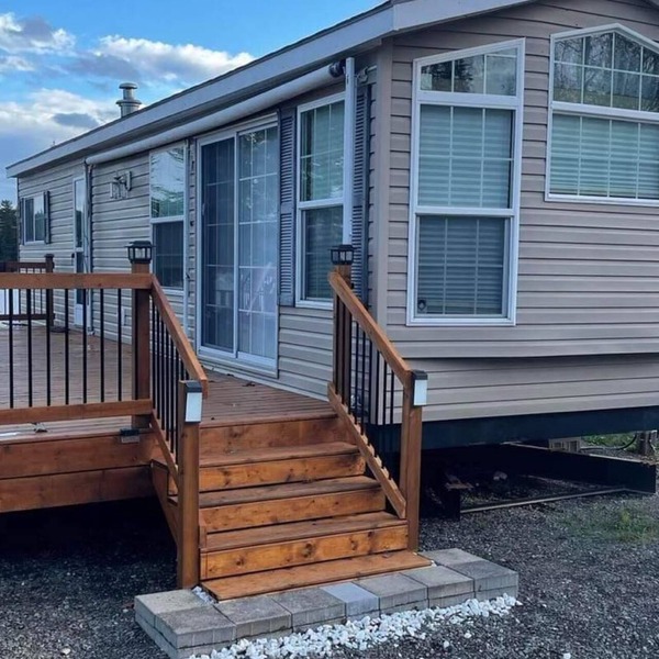 WATERFRONT CAMPGROUND WITH PARKMODEL HOME