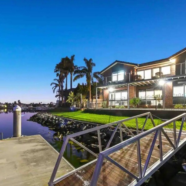 Waterfront Canal beach view + Private Jetty