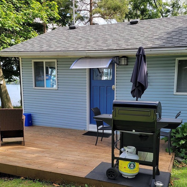 WATERFRONT COTTAGE IN GREATER NAPANEE UNIT B 4305 County road 9, Grater Napane