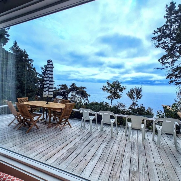 Waterfront Cottage w/Private Beach & Stunning Views