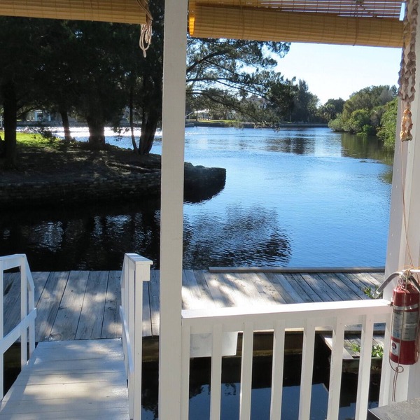 Waterfront Cozy Cottage On Cow Creek With Dock, Canoe, Kayaks, Fishing