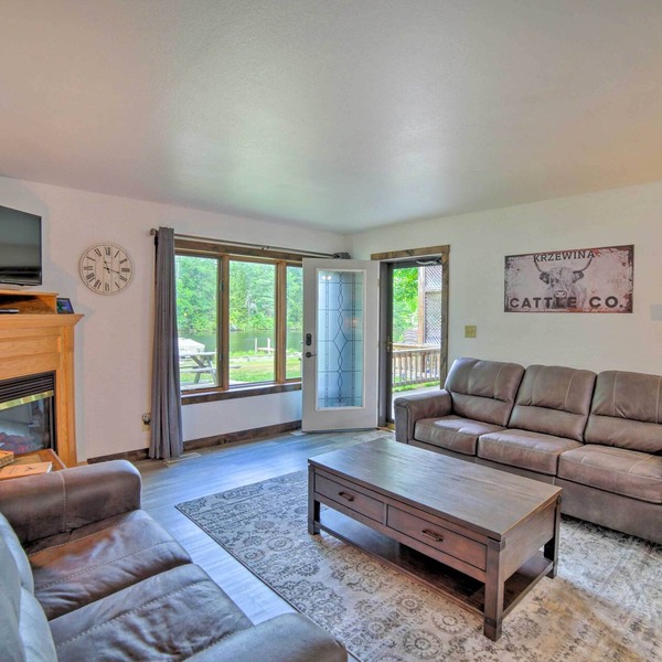 Waterfront Crivitz Property w/Lake Access!