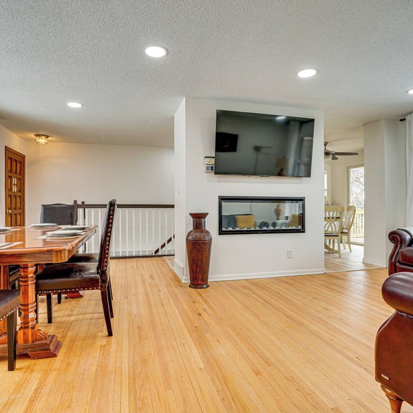 Waterfront Eagle Lake Home w/Yard & Deck