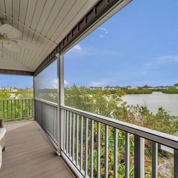 Waterfront End Unit Townhome with Garage(SS-23)