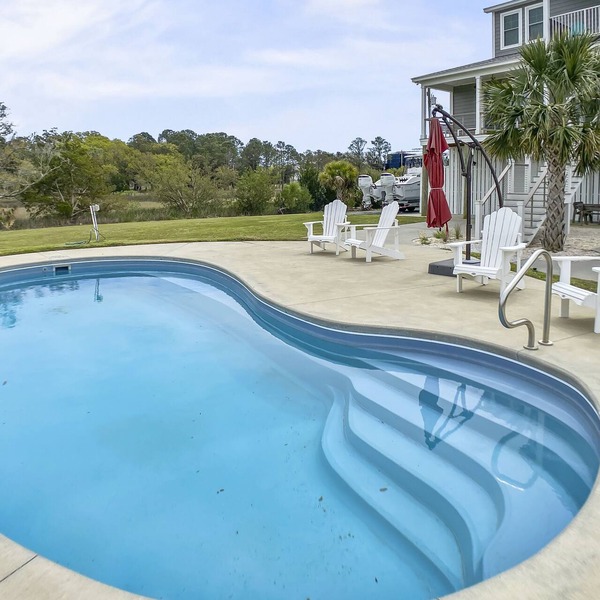 Waterfront Escape - Private Pool, Dock, Minutes to Folly and Downtown Charleston