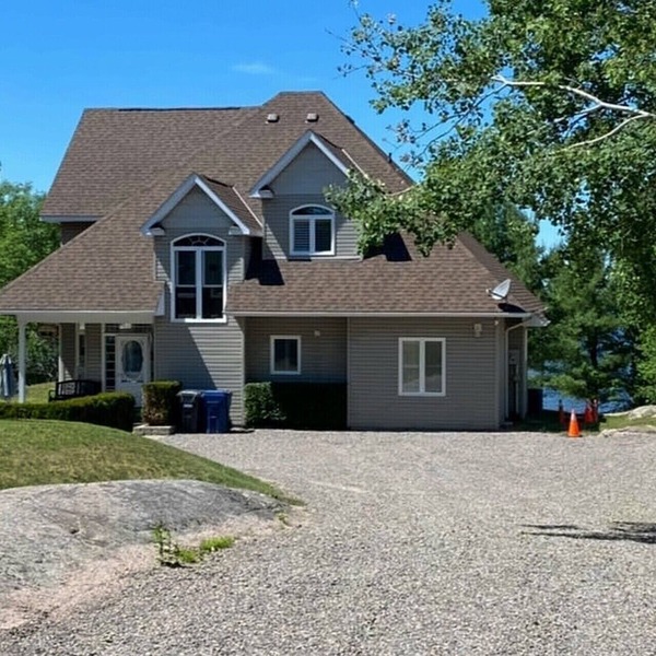 Waterfront Executive Cottage on Nipissing