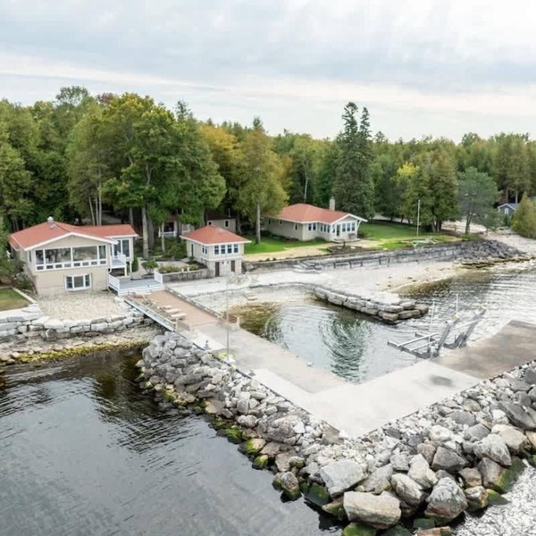 Waterfront Group Retreat · Sauna · Door County
