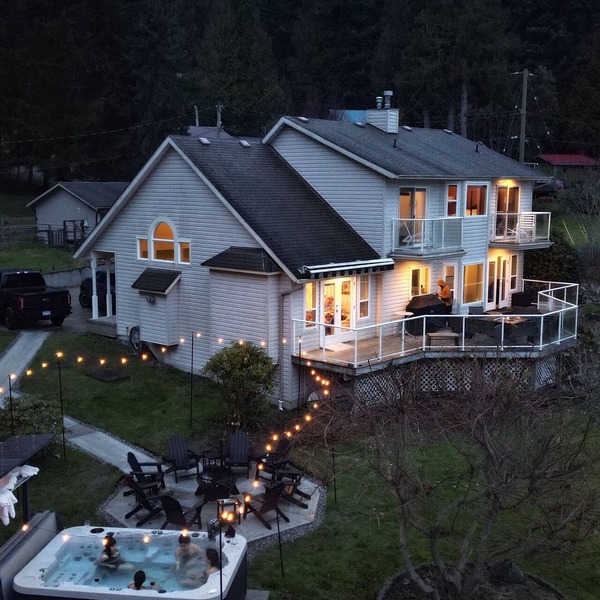 Waterfront House with Private Beach Access