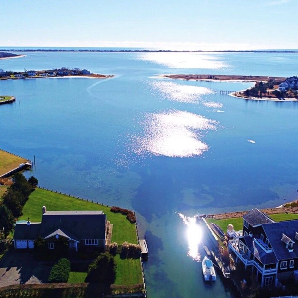 WATERFRONT PARADISE 5 BR, DOCK, IMPECCABLY REMODELED - NEW BATHROOMS, KITCHEN,