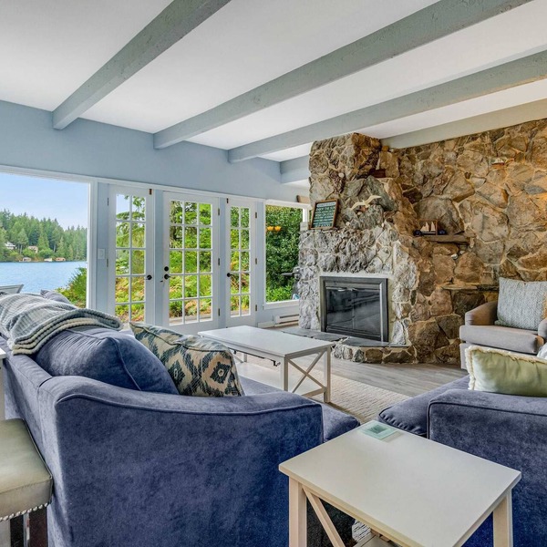 Waterfront retreat with lake views & private hot tub