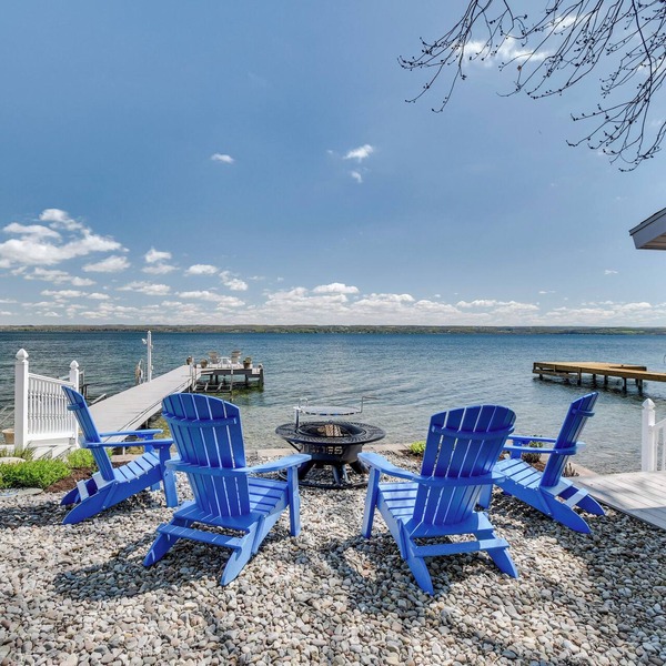 Waterfront Romulus Getaway w/Private Dock!