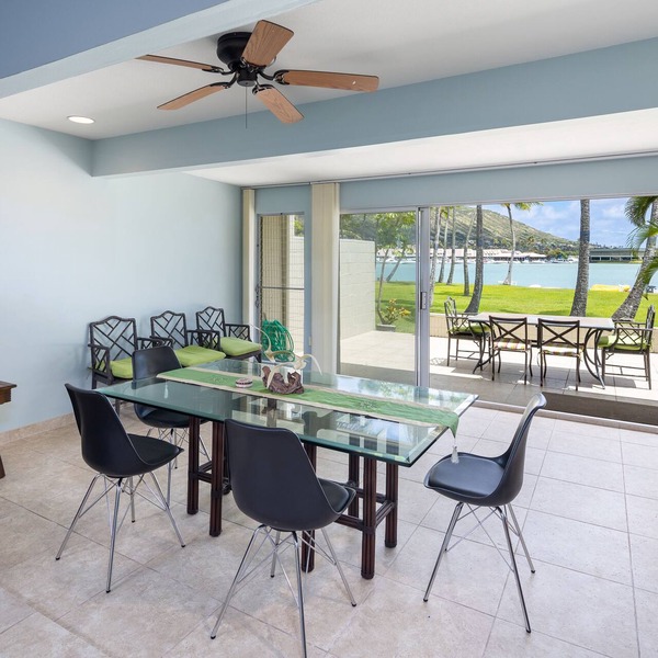 Waterfront Spacious Home near Beach. Prime Location w/Boat Dock. Family Friendly