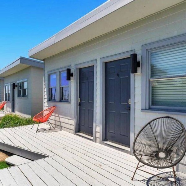 Waterfront studio and more in a Boutique Hotel, Heart of Hampton Bays,.