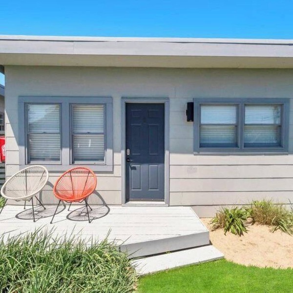 Waterfront suite and more in a Boutique Hotel, Heart of Hampton Bays,.