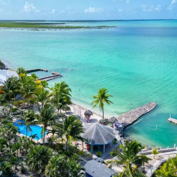 Waters Edge at The Cays