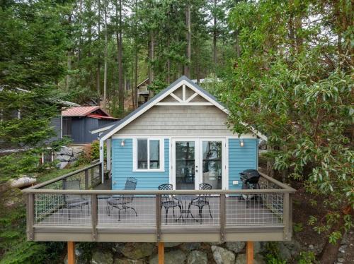 WaterView,Impeccable Studio Cottage, Walk to Town
