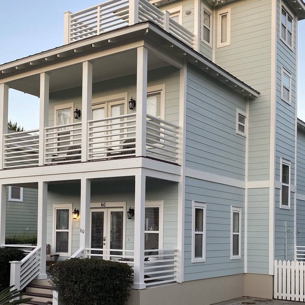 Weekly Discount! Private Heated Pool! Easy Walk to Beach! Close to Seaside!