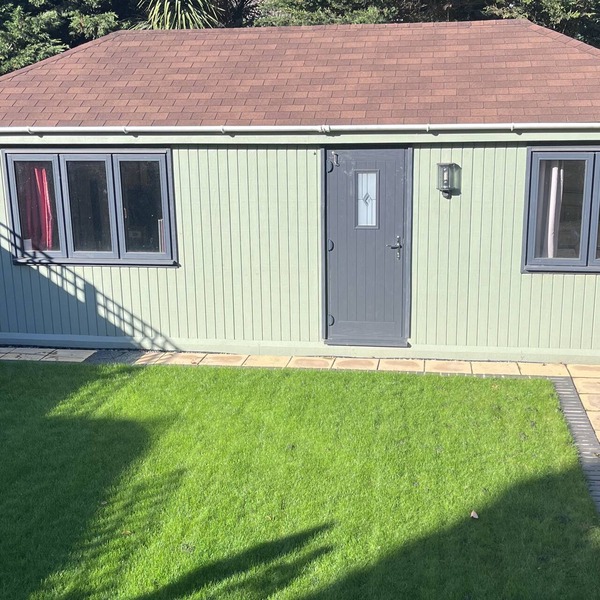 Welcome to our Little Garden Annexe