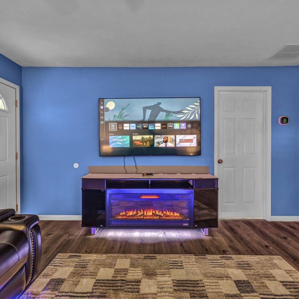 Welcome to simple comfort a like new family friendly home Full of accommodation