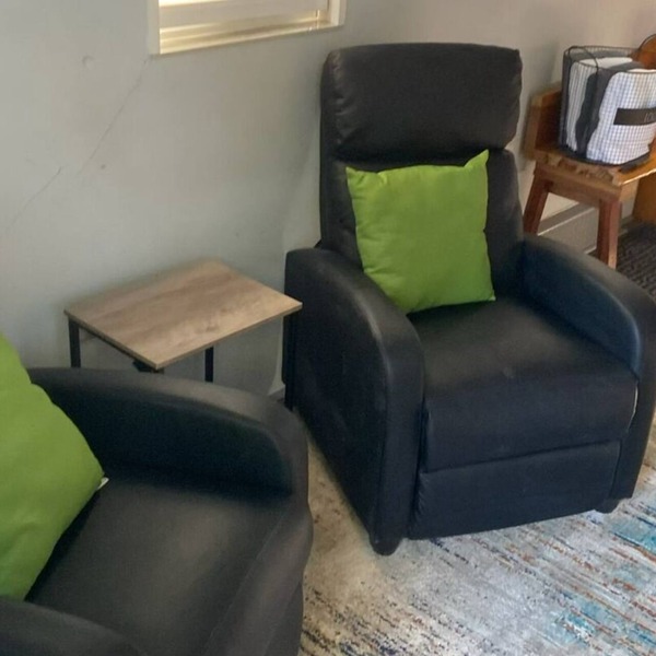 Welcoming Tiny Home with AC & Heat with Free Wi-Fi & Parking in vibrant Austin