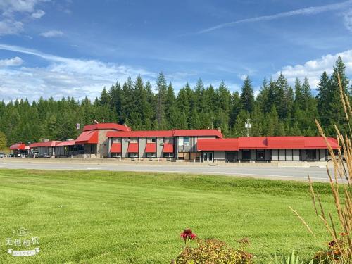 Wells Gray Inn