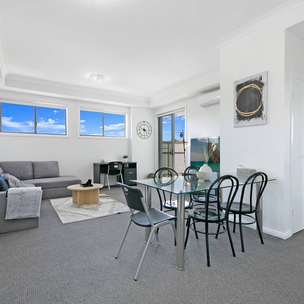 Wentworthville 2 Bedrooms Apartment with Free Parking by KozyGuru
