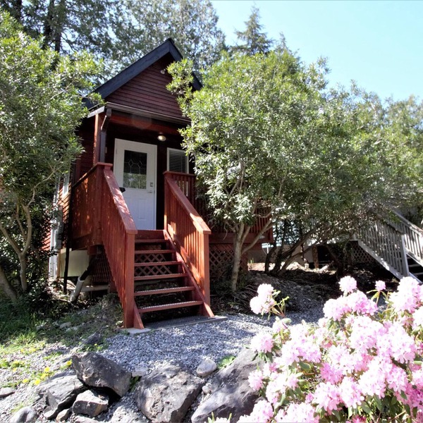 West Coast Cabin