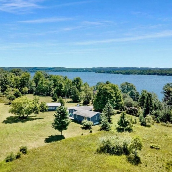 Whaleback Retreat