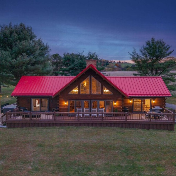 Whether you`re looking for a romantic getaway or a fun-filled family vacation, this cabin is the perfect destination for you.