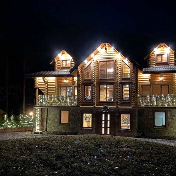 Whispering Creek Retreat