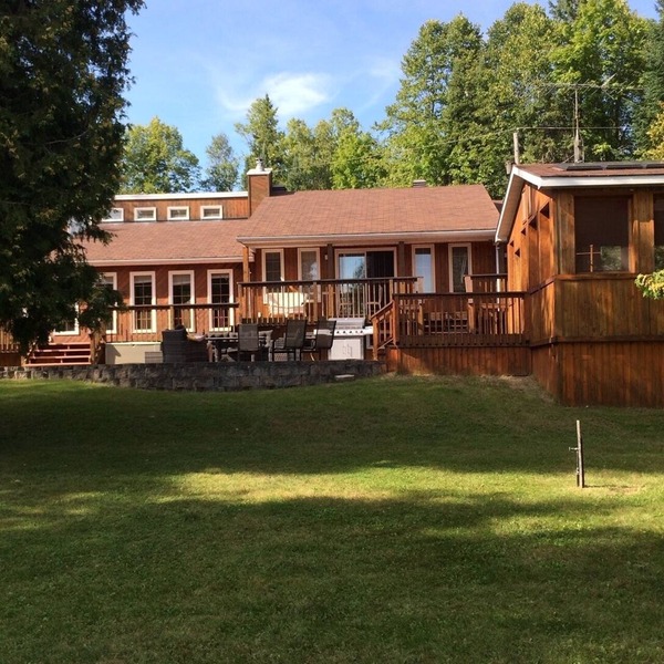White Lake Waterfront Four Season Home