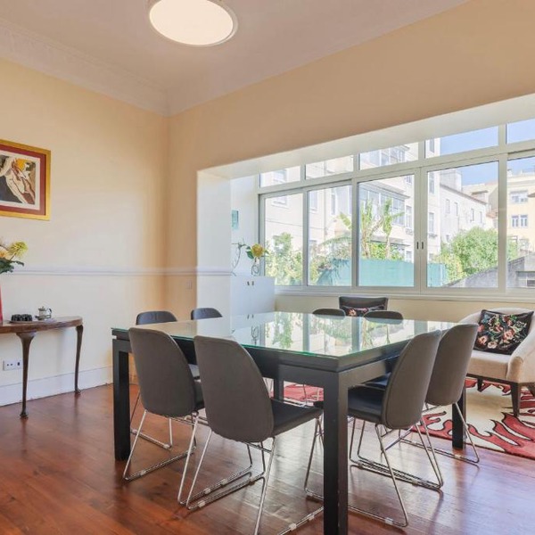 Whome Spacious Modern Apartment in Graças Historic Quarter