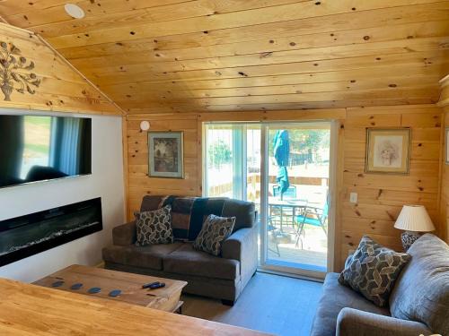 Willow Tree cabin