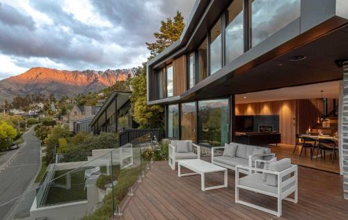 Willow Waters lakeside luxury