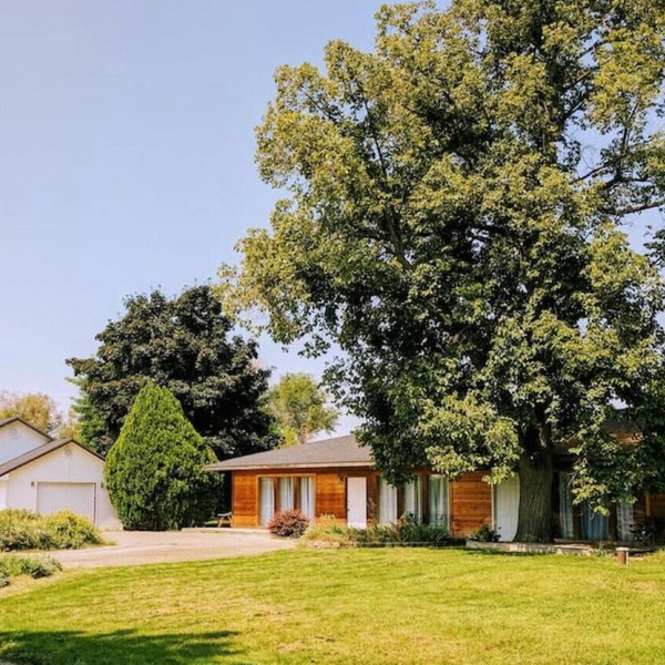 Wingate - Meridian, Cozy Acreage in the heart of the city