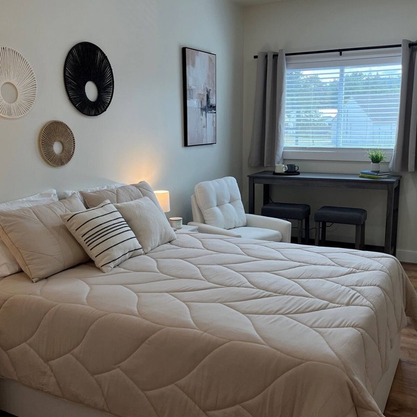Winney Hill Studios #2 of 8 Studios - Full Renovation, 1 mile to ASV