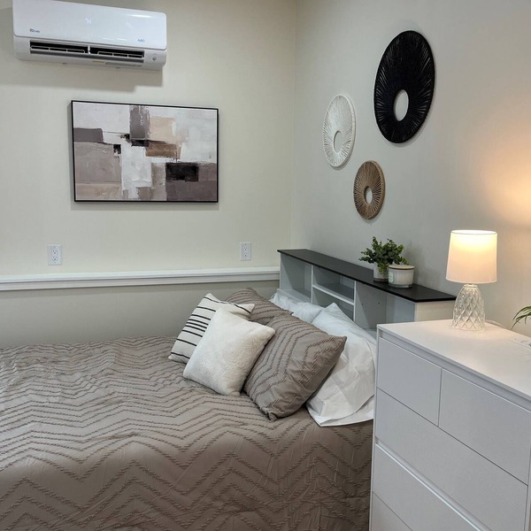 Winney Hill Studios #4 of 8 - Full Renovation, 1 mile to ASV